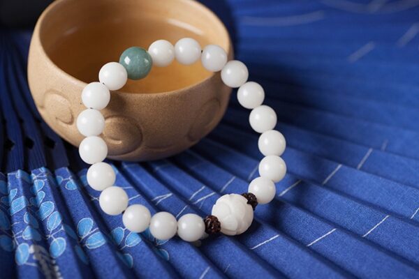 Elegant Natural White Jade Bodhi Bead Bracelet for Women, Stylish Bodhi Bead Bracelet with Natural Jade, Unique Women's Jade Bracelet for Spiritual Wellness