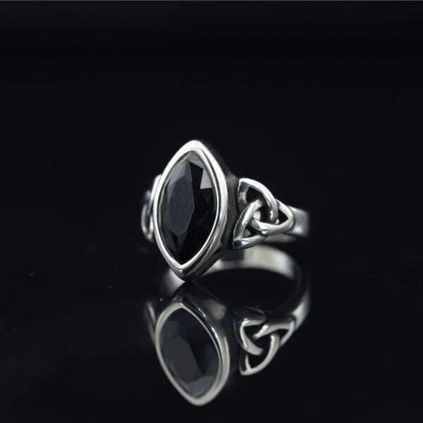 Retro Gem Titanium Steel Ring for Men and Women, Ethnic Style Fashion Ring with Unique Gemstone Design, Unisex Retro Titanium Steel Ring for Stylish Accessories