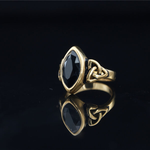 Retro Gem Titanium Steel Ring for Men and Women, Ethnic Style Fashion Ring with Unique Gemstone Design, Unisex Retro Titanium Steel Ring for Stylish Accessories