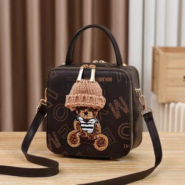 Fashionable Portable Bear Box Bag, Trendy Shoulder Bag with Bear Design, Stylish Portable Bear-Shaped Shoulder Bag