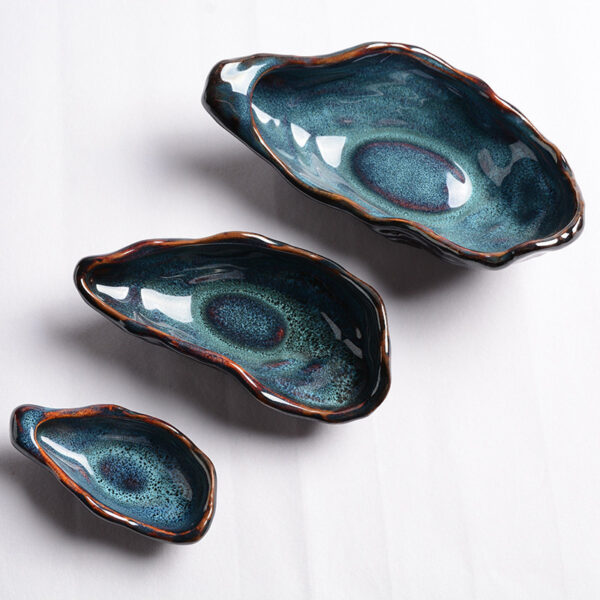 Creative Ceramic Oyster Shaped Tableware Plate, Unique Oyster-Shaped Ceramic Plate, Artistic and Functional Dining Plate