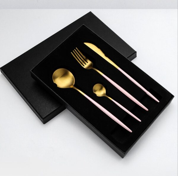 Elegant Cutlery Spoon Set, Stylish and Durable Tableware for Everyday Dining