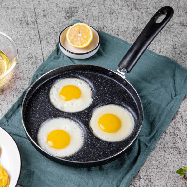 Love Frying Pan Non-Stick Flat Bottom Four-Hole Omelette Pan, Ideal for Perfectly Cooked Omelets, Easy to Clean