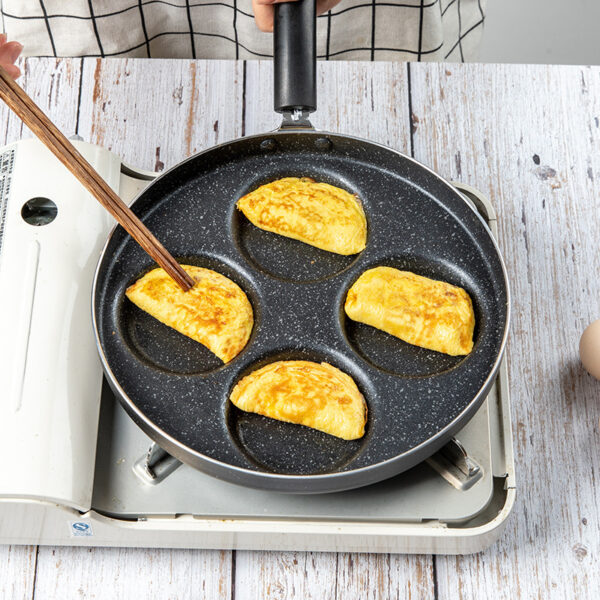 Love Frying Pan Non-Stick Flat Bottom Four-Hole Omelette Pan, Ideal for Perfectly Cooked Omelets, Easy to Clean