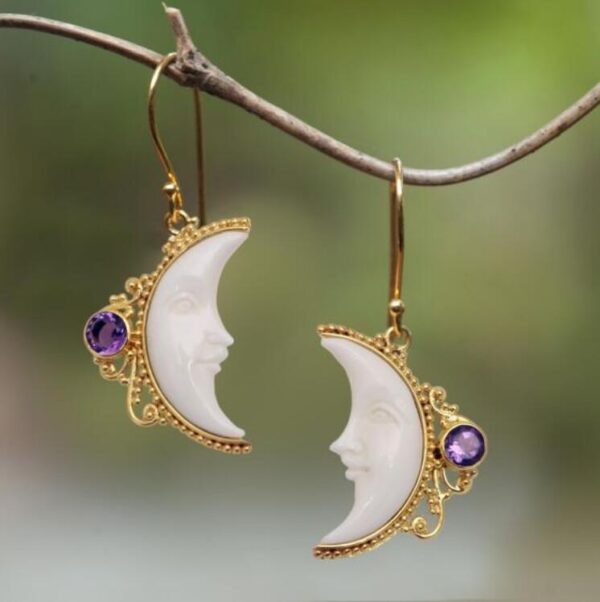 Retro Moon Face Earrings with Golden Edge Inlay, Vintage Moon Face Earrings with Gold Accent, Elegant Retro Moon Face Earrings