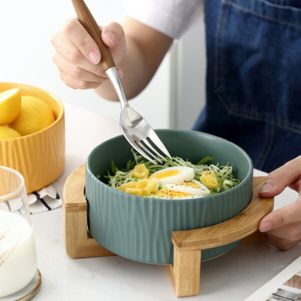 Elegant Ceramic Salad Bowl for Everyday Use, Durable and Stylish Bowl for Serving Salads, Fruits, and More