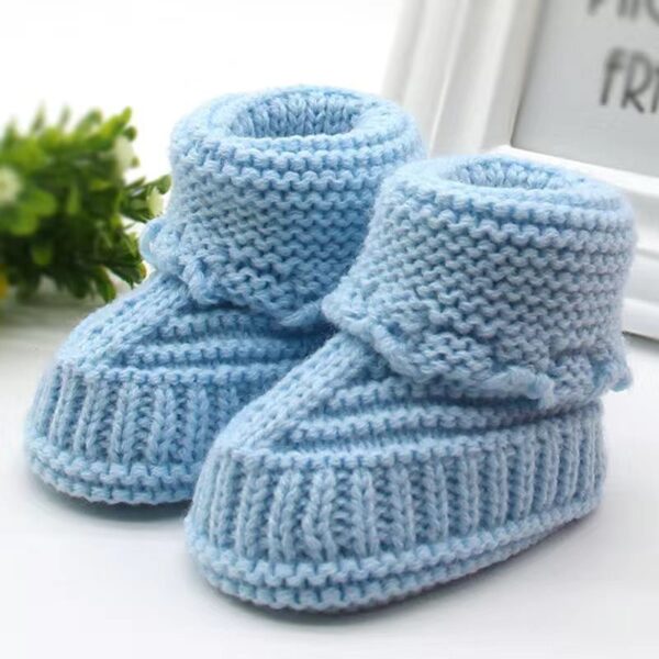 Handmade Knitted Wool Shoes for Babies, Soft Bottom Wool Shoes for Infants, Cozy Handmade Knitted Shoes for Baby Boys and Girls