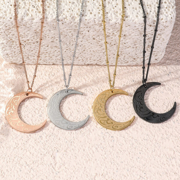 Simple Arabic Moon Necklace for Men and Women, Elegant Arabic Moon Pendant Necklace, Versatile Moon Necklace with Arabic Design