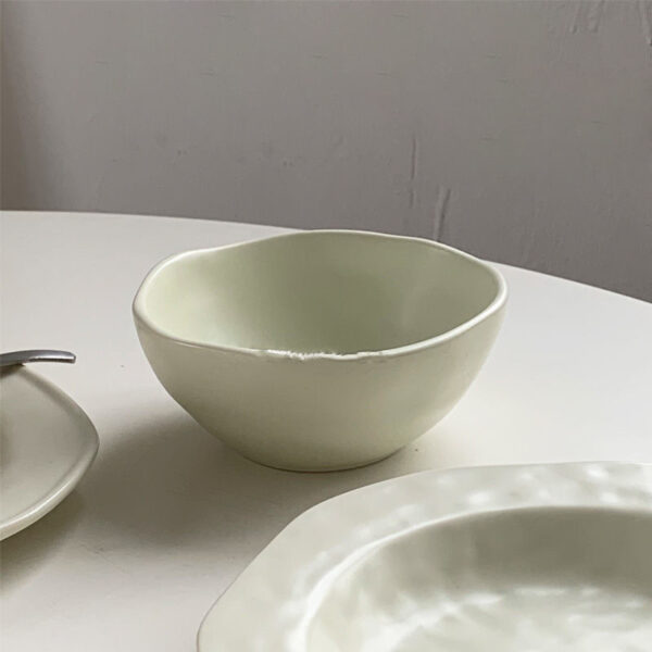 Irregular Hand-squeezed Matte Tableware Dessert Cake Plate Yogurt Breakfast Cereal Bowl Soup Plate, Unique Hand-Squeezed Matte Tableware for Dessert and Meals