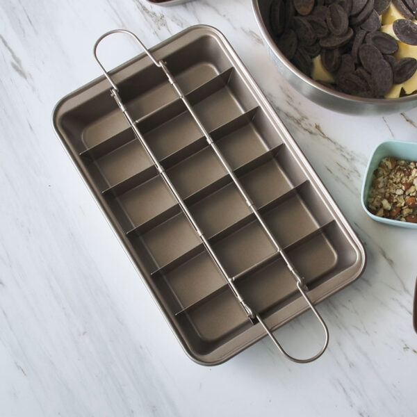 Square Brownie Baking Pan for Perfect Treats, Durable Cake Mould for Brownies and Bread, High-Quality Baking Pan for Home Bakers