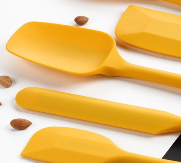 Baking Tools High Temperature Resistant Silicone Spatula, Ideal for Cooking and Baking, Durable and Flexible