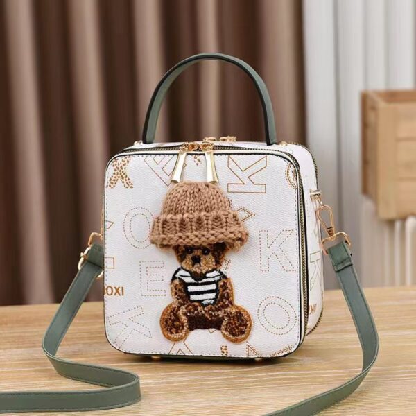 Fashionable Portable Bear Box Bag, Trendy Shoulder Bag with Bear Design, Stylish Portable Bear-Shaped Shoulder Bag