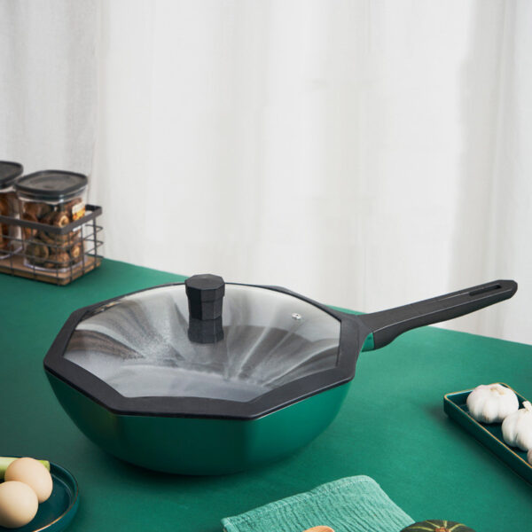 Star Anise Wok Non-Stick Pan, Ideal for Household Cooking and Gas Stoves, Versatile and Durable