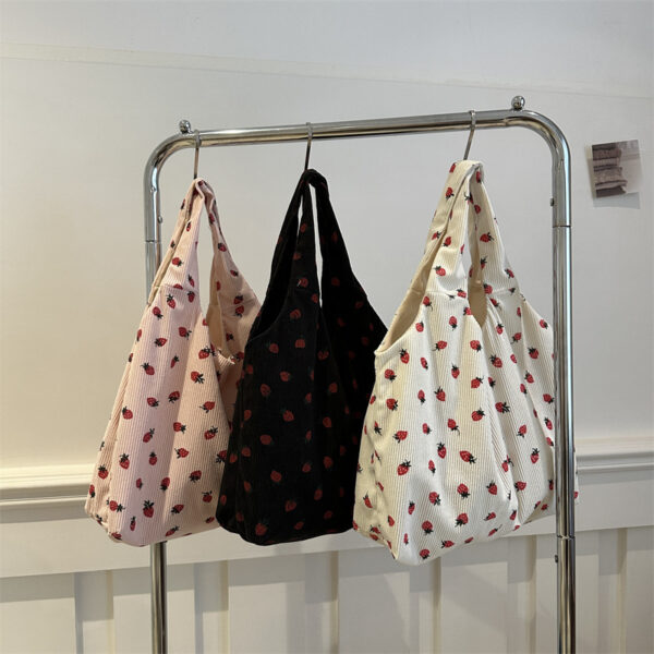 Large Capacity Portable Tote Bag, Simple and Stylish Tote, Beautiful and Functional Tote Bag