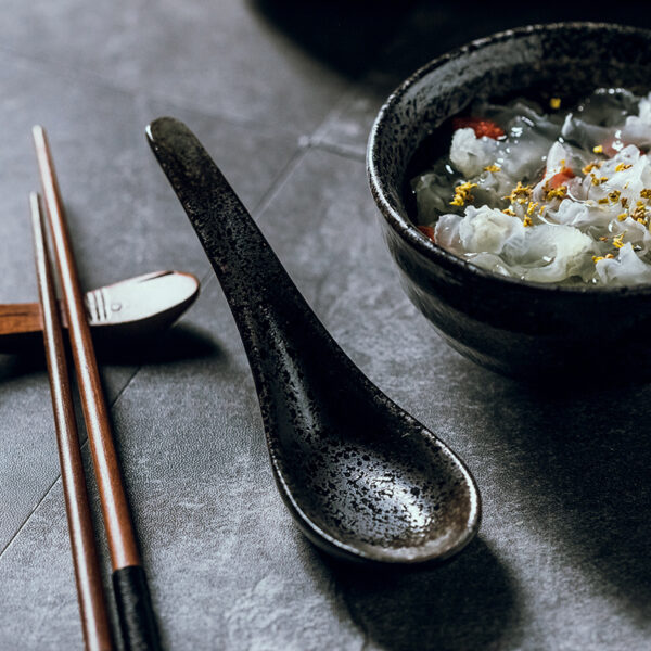 Elegant Ceramic Spoon for Lamian Noodles, Ideal for Japanese and Korean Cuisine, Stylish and Functional Ceramic Spoon for Noodles and Soups