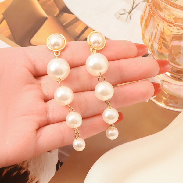 Large Pearl Earrings with Light Luxury French Retro Design, Elegant French Retro Large Pearl Earrings, Women’s French Style Retro Pearl Earrings