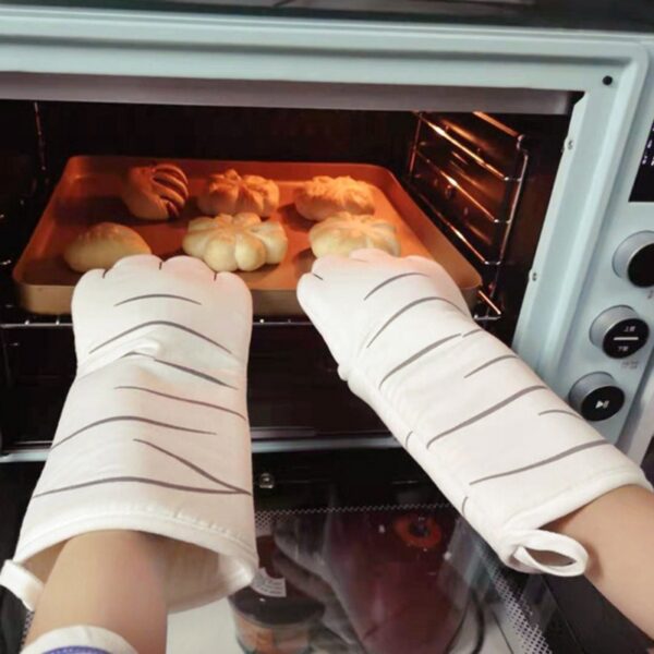 Cartoon Cotton Insulated Baking Gloves, Fun and Functional Oven Gloves, Heat-Resistant Cotton Gloves for Baking