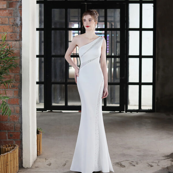 Toast Dress for Bride, Long One-Shoulder Fishtail Skirt, Slim Fit Banquet Dress, Elegant Thank You Toast Gown