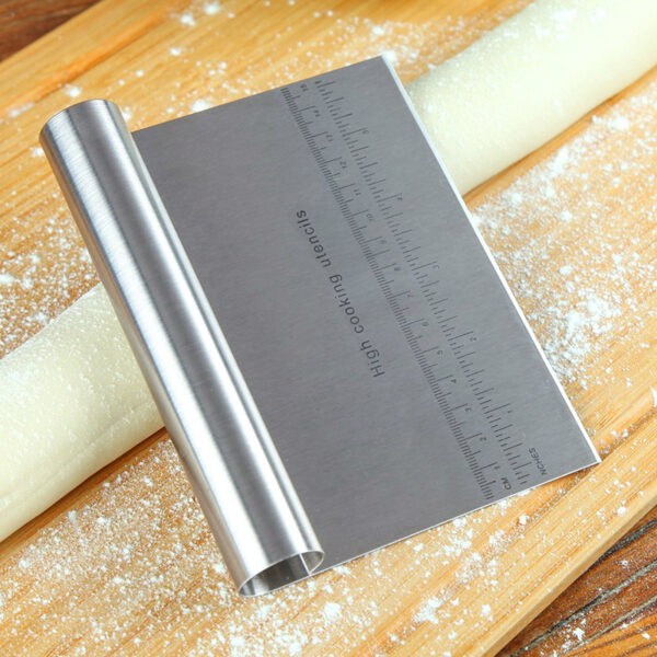 Stainless Steel Pastry Spatulas and Cutter Set, with Scale and Dough Scraper, Ideal for Cake Decoration and Baking