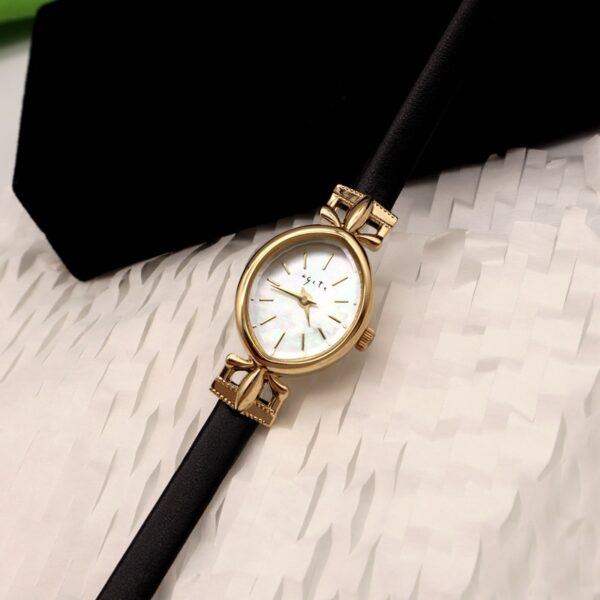 Octagonal Diamond Chain Watch for Casual Wear, Stylish Octagonal Diamond Watch with Cool Chain Design, Wholesale English Octagonal Diamond Chain Watch