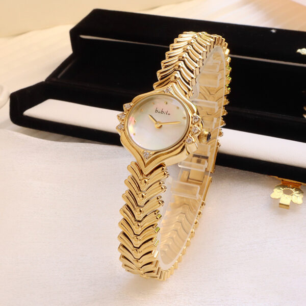 Bamboo Chain Quartz Women's Watch for Elegant Gift, Stylish Quartz Watch with Bamboo Chain for Women, Unique Bamboo Chain Gift Watch for Women