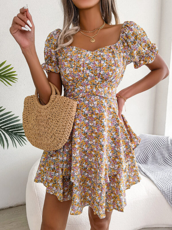 Women's Mini Dress with Big Swing Loose Hem and Flower Print, Temperament Shirring Dress with Short Sleeves and High Waist, Stylish Summer Dress for Women