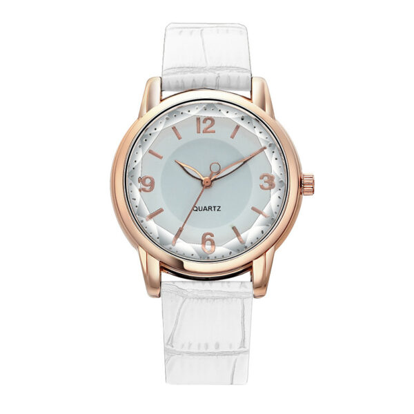 Women's Two-Tone Dial Belt Quartz Watch, Elegant Two-Tone Dial Quartz Watch with Belt Design for Women, Stylish Women's Quartz Watch with Two-Tone Dial